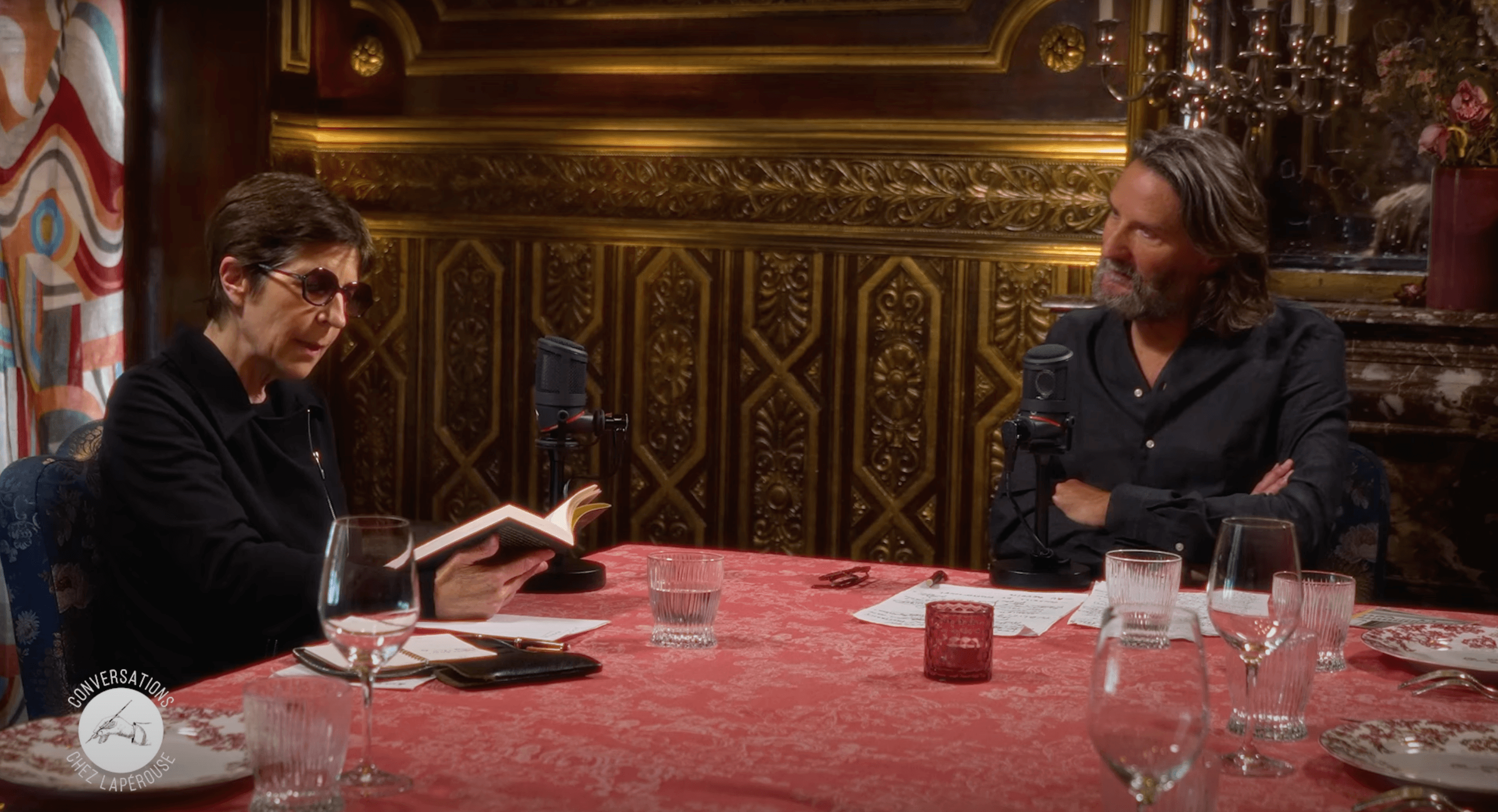 «Escribir no es un trabajo, es un deseo»: Christine Angot desvela los secretos de la vida literaria